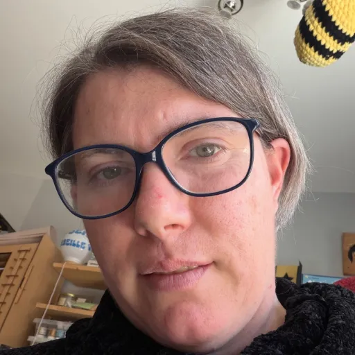 Interview de Arielle SANIEL : L'impact des Groupes d'Entraide Mutuelle sur l'inclusion sociale